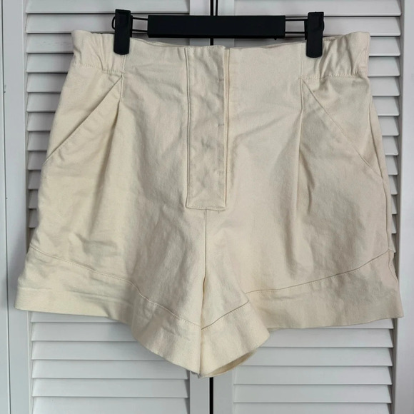 Zara High Rise Button Fly Cream Colored Shorts Size XL - Picture 1 of 7